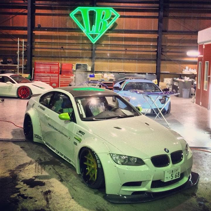 Air Lift Performance air-equipped E92 M3