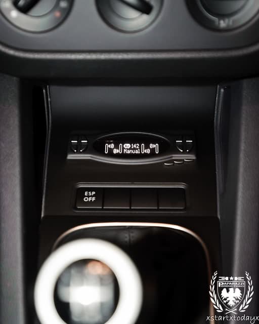 Air Lift Performance VW GTI