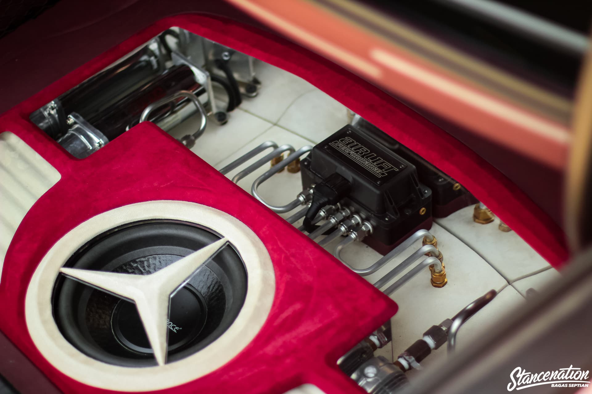 Slammed-Mercedes-Benz-W212-E300-23