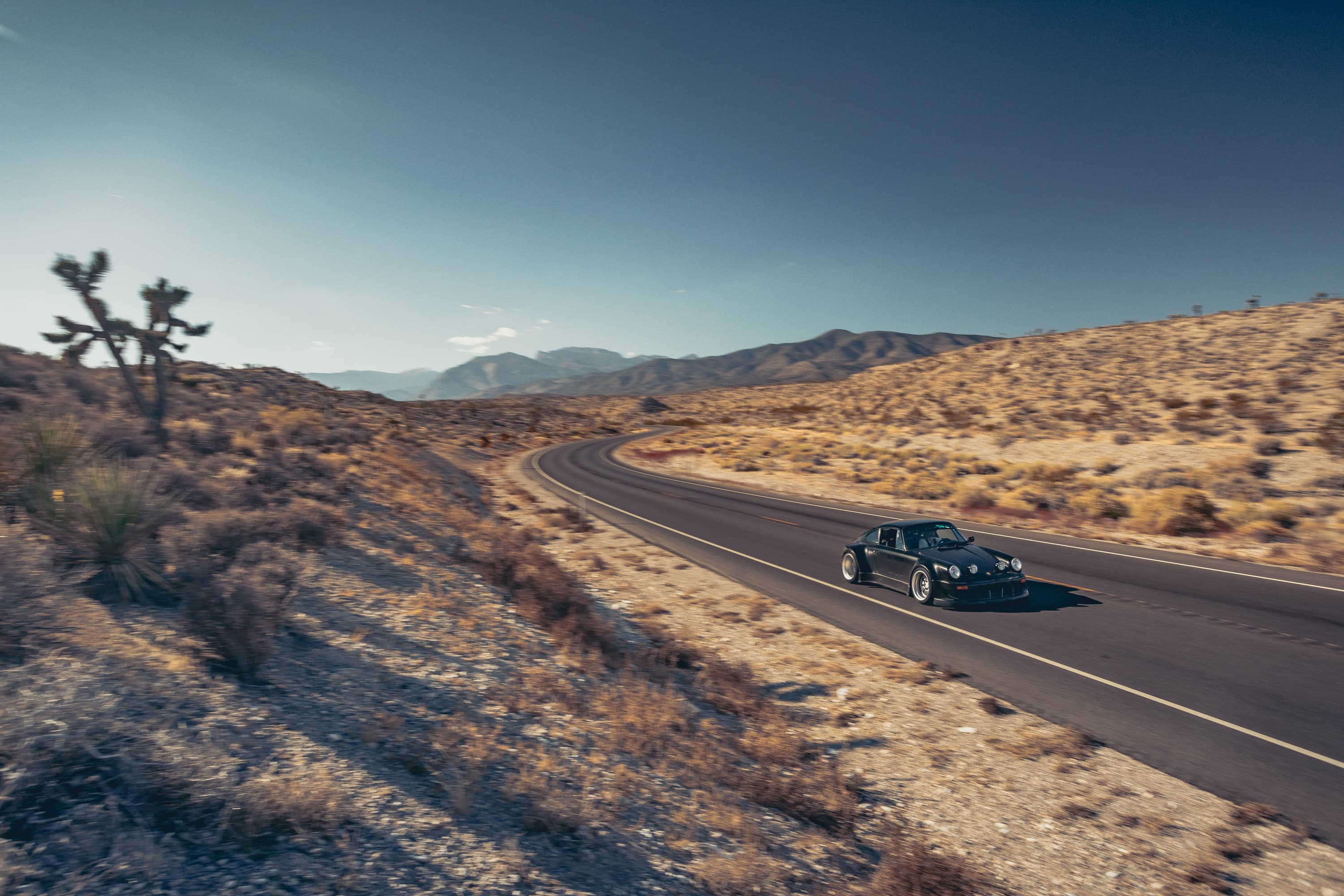 Need for Speed 964 takes on the desert roads